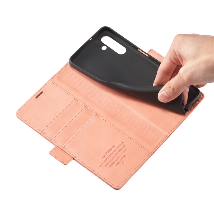 EDA002517203E_6.jpg@c60aac523416fefda1685216c9adb14d